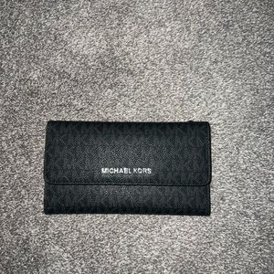 Michael Kors Trifold wallet